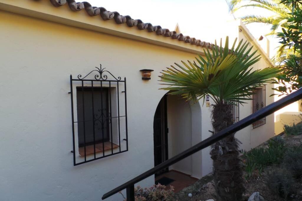 טאולאדה 4 Persoons Bungalow Met Gemeenschappelijk Zwembad מראה חיצוני תמונה