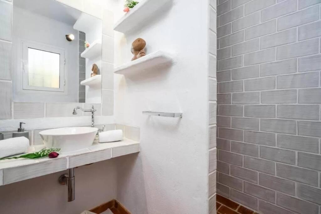 טאולאדה 4 Persoons Bungalow Met Gemeenschappelijk Zwembad מראה חיצוני תמונה