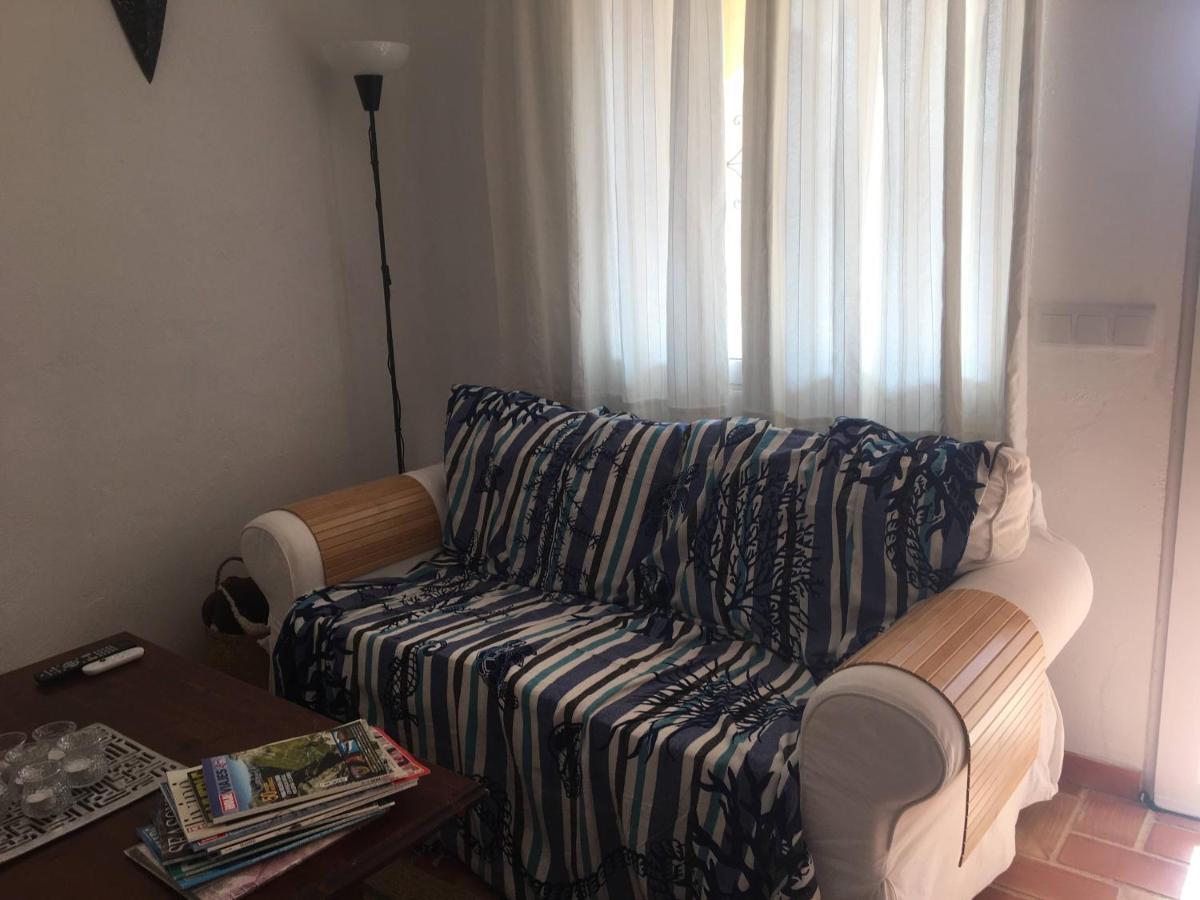 טאולאדה 4 Persoons Bungalow Met Gemeenschappelijk Zwembad מראה חיצוני תמונה