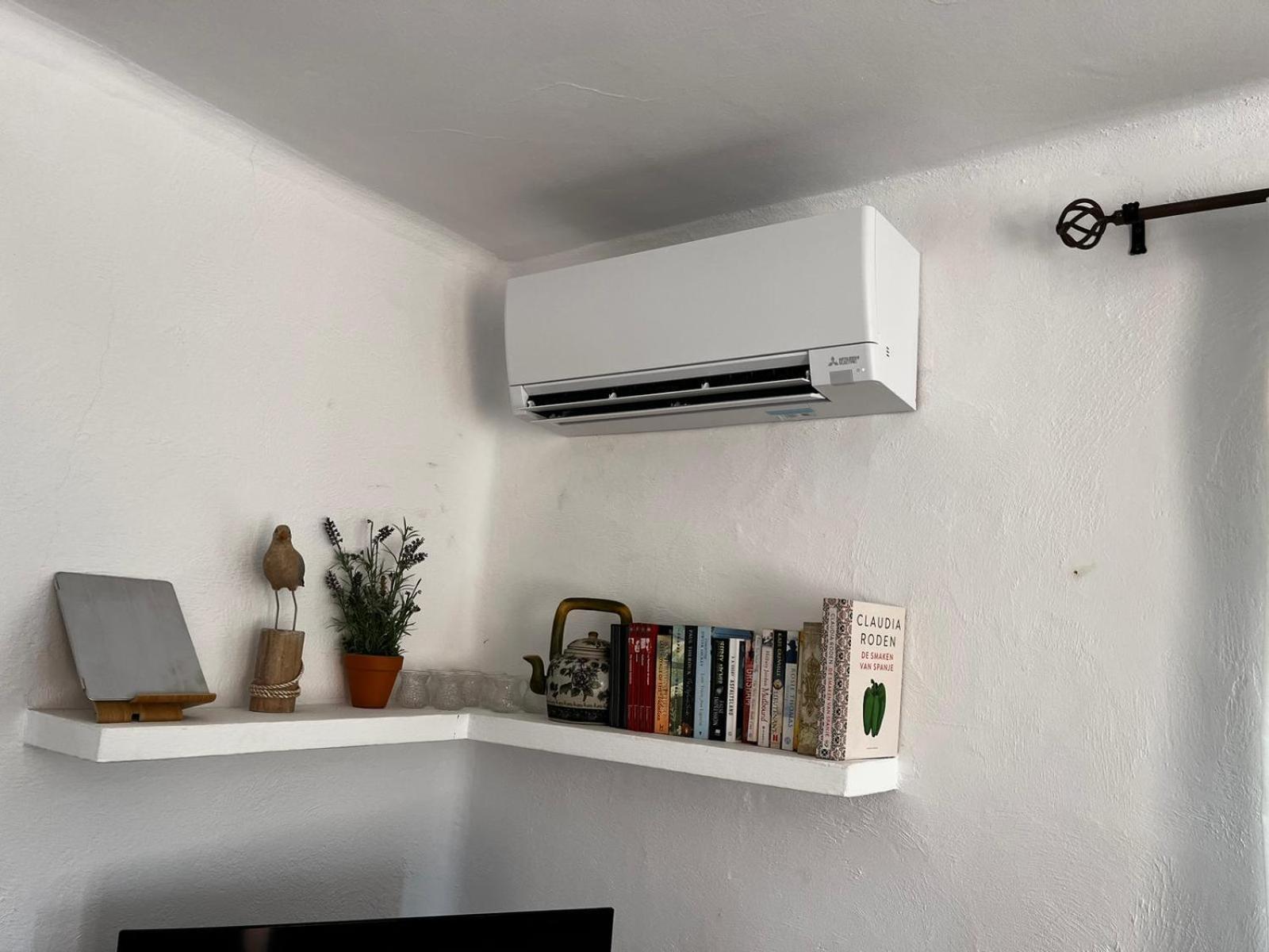 טאולאדה 4 Persoons Bungalow Met Gemeenschappelijk Zwembad מראה חיצוני תמונה